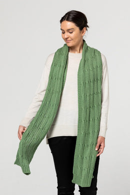 Scarf - Chunky Cable Knit Fern